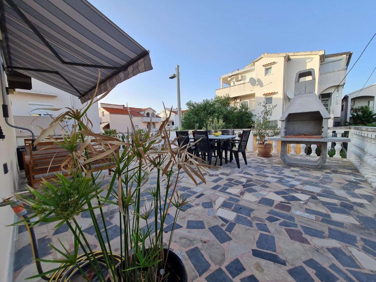 Apartmani Lovre I Zara Zadar Exterior foto
