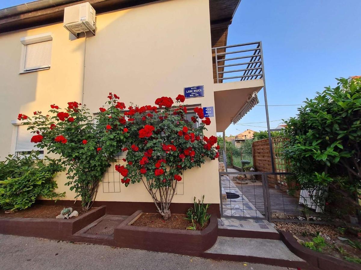 Apartmani Lovre I Zara Zadar Exterior foto