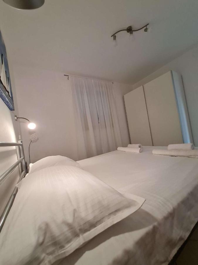 Apartmani Lovre I Zara Zadar Exterior foto