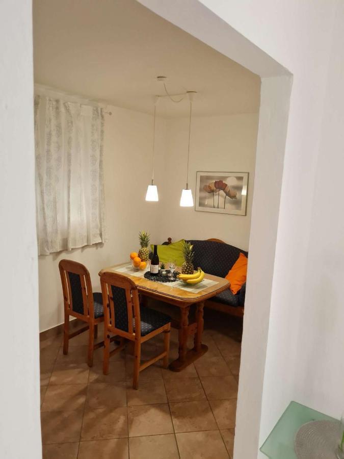 Apartmani Lovre I Zara Zadar Exterior foto