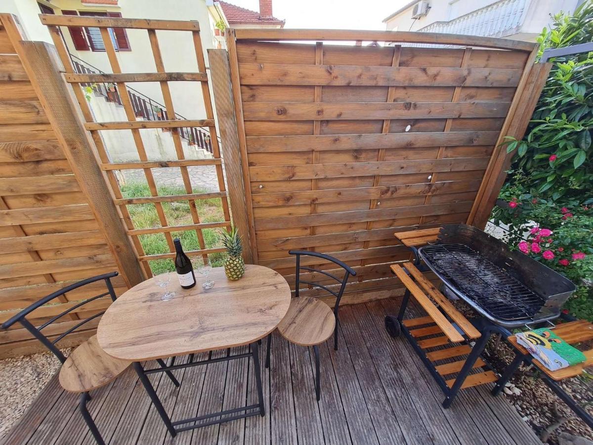 Apartmani Lovre I Zara Zadar Exterior foto