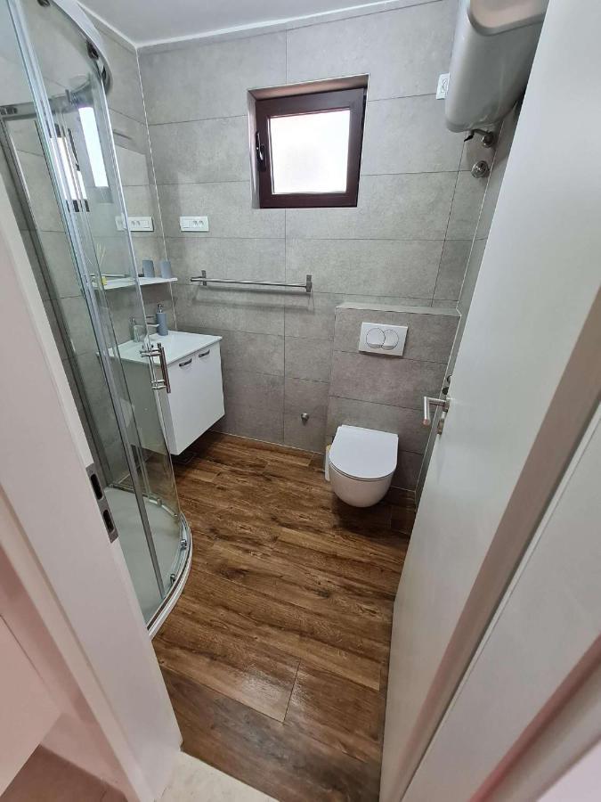 Apartmani Lovre I Zara Zadar Exterior foto
