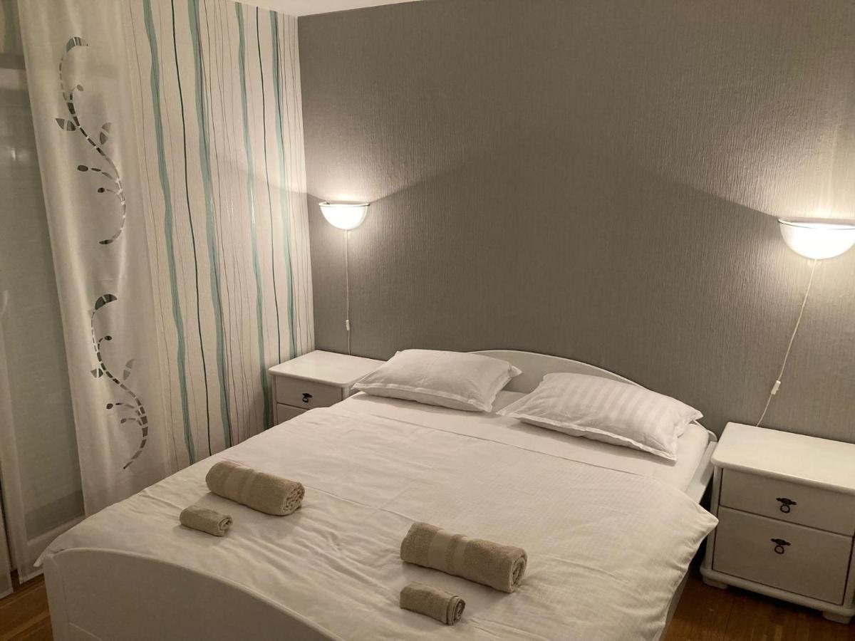 Apartmani Lovre I Zara Zadar Exterior foto